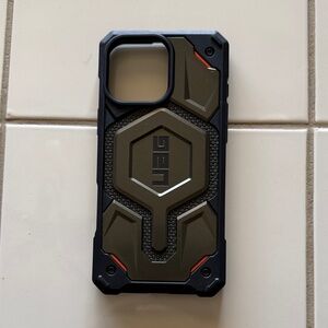 UAG Black and Olive Monarch Pro iPhone 16 Pro Max